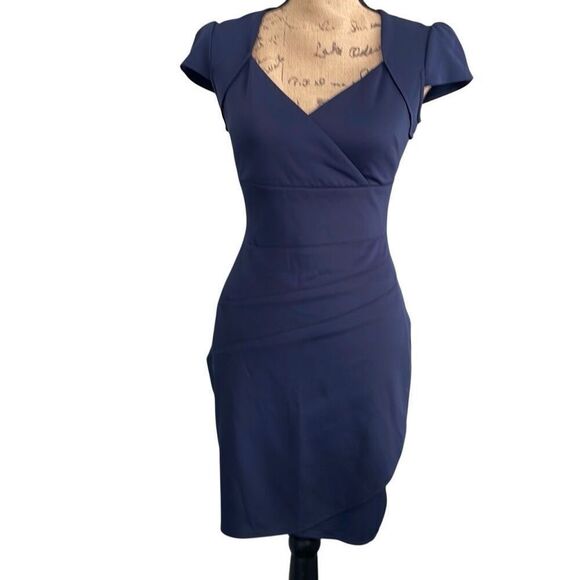 EUC Guess Navy Blue Cap Sleeve Body Con Back Cutout Dress - Size 3 - Picture 1 of 5